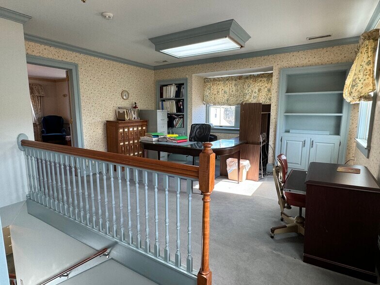 More Photos Of 169 Old Zion Rd, North East Office Residential For Sale