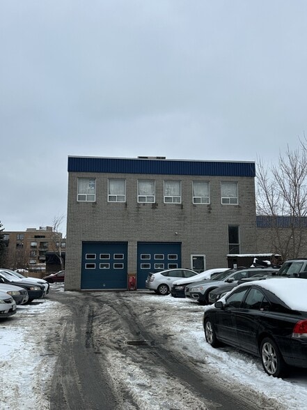 Primary Photo Of 1181 Rockingham Av, Ottawa Auto Repair For Lease