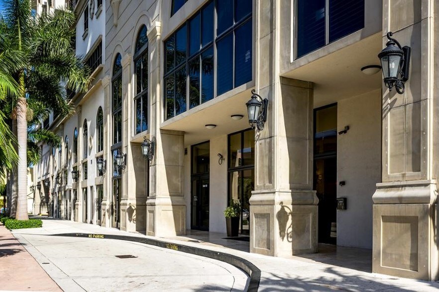 More Photos Of 1805 Ponce de Leon Blvd, Coral Gables Medical For Sale