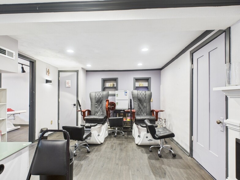 More Photos Of 329 E Dayton Dr, Fairborn Storefront Retail Office For Sale