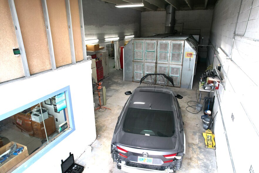More Photos Of 1756 W 41st St, Hialeah Auto Repair For Lease