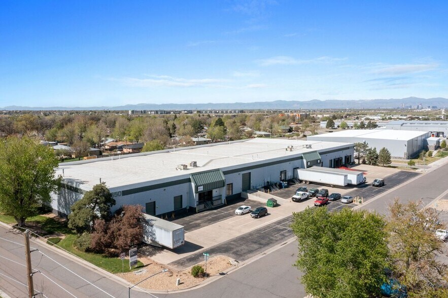 More Photos Of 12650 E 33rd Ave, Aurora Distribution For Lease