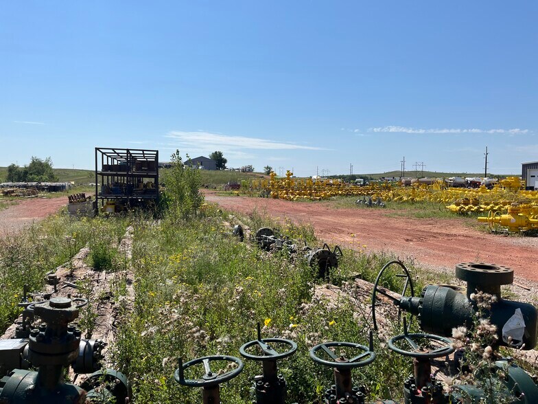 More Photos Of 3102 Main Street, Watford City Industrial For Sale