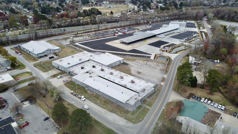 Primary Photo Of 2615 Elmhurst Ln, Portsmouth Warehouse For Lease