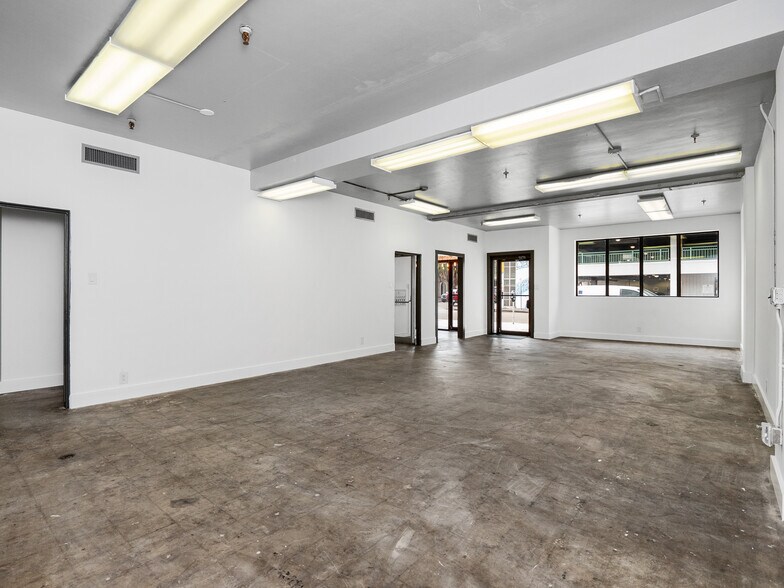 More Photos Of 245 E Adams St, Jacksonville Loft Creative Space For Lease