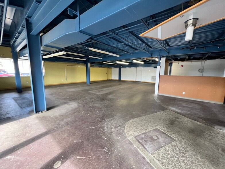 More Photos Of 120 Sand Island Access Rd, Honolulu Warehouse For Lease