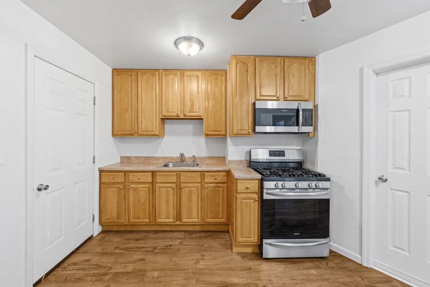 More Photos Of 188 Avenue B, Bayonne Office For Sale