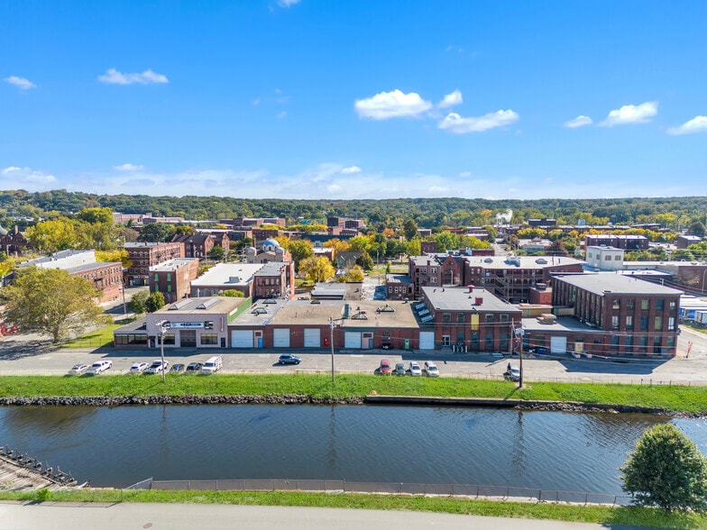 More Photos Of 420 Race St, Holyoke Warehouse For Lease