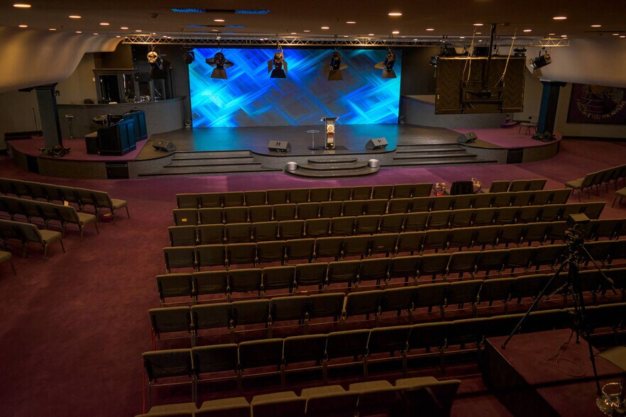 More Photos Of 341 Long Island Ave, Holtsville Religious Facility For Lease