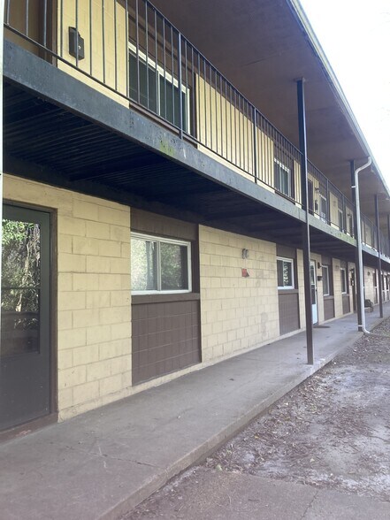 Primary Photo Of 600 74th St, Newport News Apartments For Sale