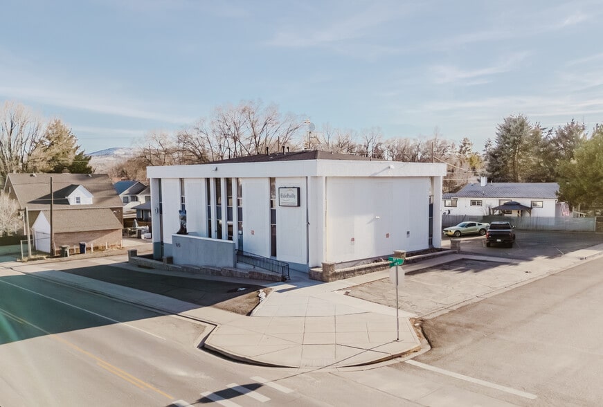 More Photos Of 975 5th St, Elko Office For Lease