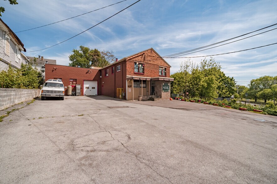 More Photos Of 406-408 Kirkpatrick St, Syracuse Freestanding For Sale