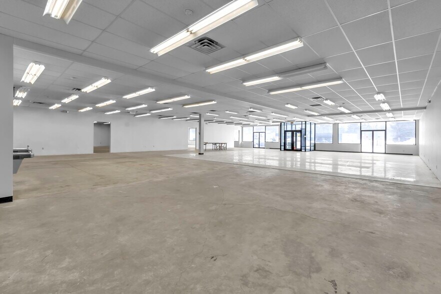 More Photos Of 3218 Transit Rd, West Seneca Storefront Retail Office For Lease