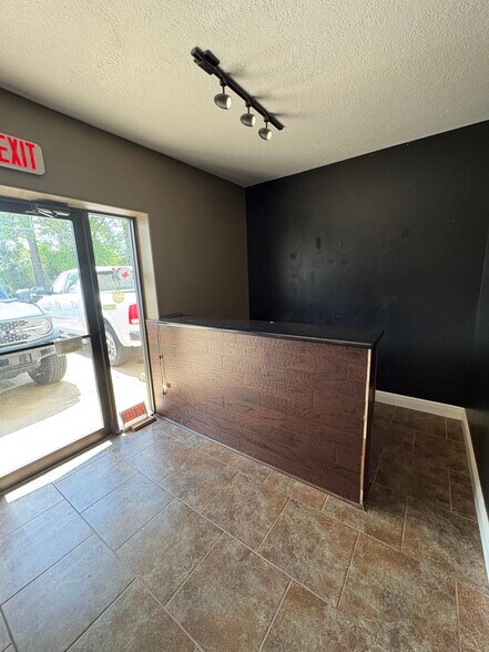 More Photos Of 14216 Cypress North Houston Rd, Cypress Unknown For Lease