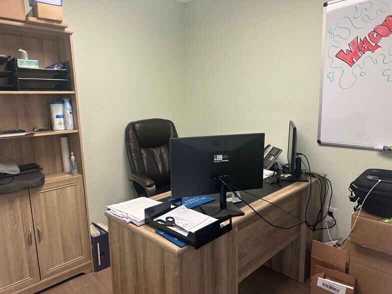 More Photos Of 506 4th Ave W, Palmetto Medical For Sale