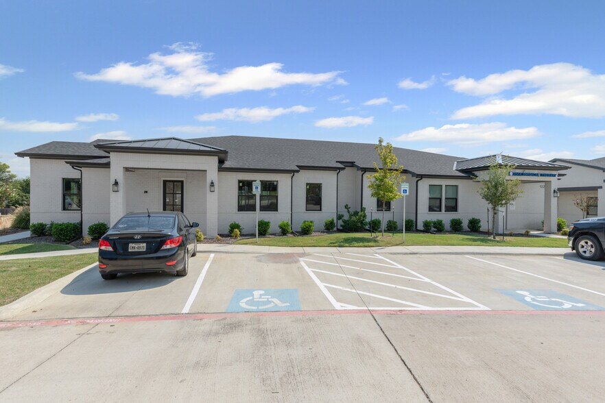 More Photos Of 1220 N Kimball Ave, Southlake Office For Sale