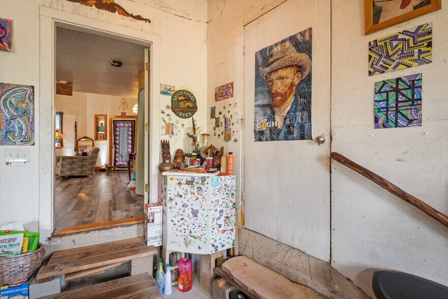 More Photos Of 501 Limestone Ln, Driftwood Specialty For Sale