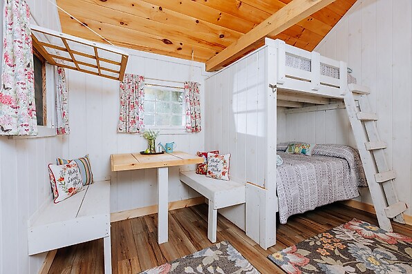 More Photos Of 935 State Route 313, Cambridge Hotel For Sale