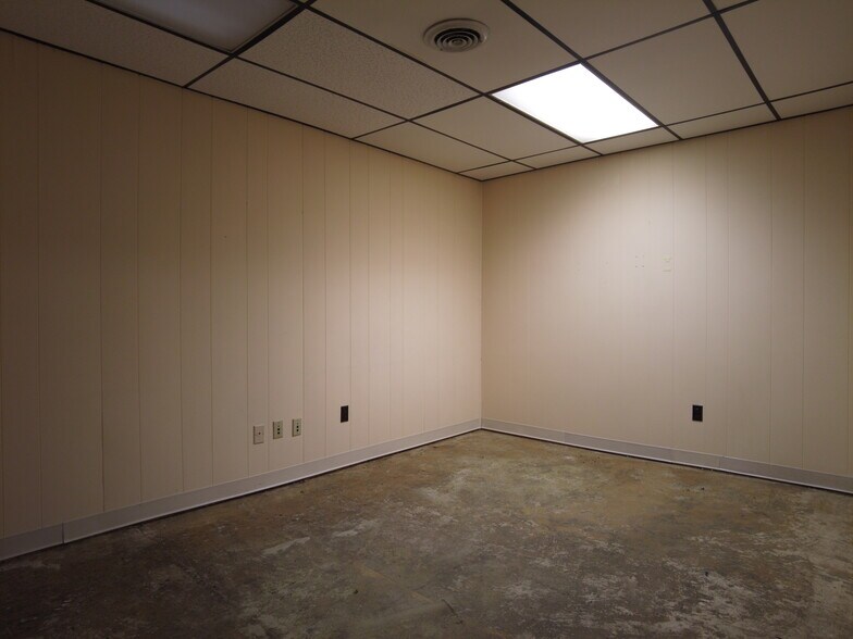 More Photos Of 215-225 S Allison Ave, Xenia Medical For Sale