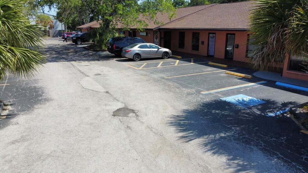 More Photos Of 239 US Hwy 301 E, Bradenton Office For Sale