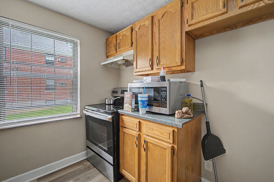 More Photos Of 526-532 Corona Ave, Dayton Apartments For Sale
