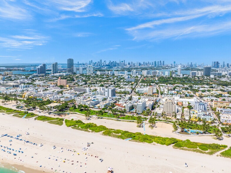 More Photos Of 124 11th St, Miami Beach Hotel For Sale
