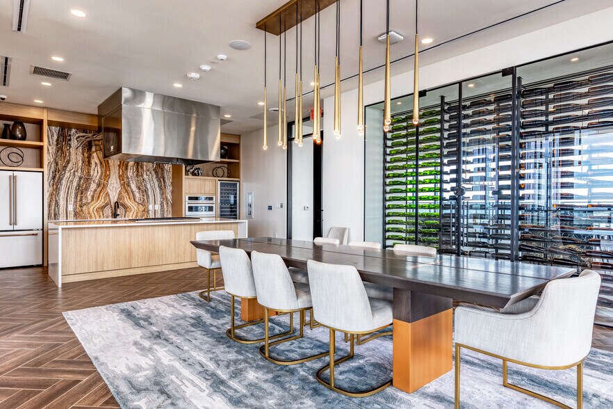 More Photos Of 334 2nd Ave S, Saint Petersburg Apartments For Lease