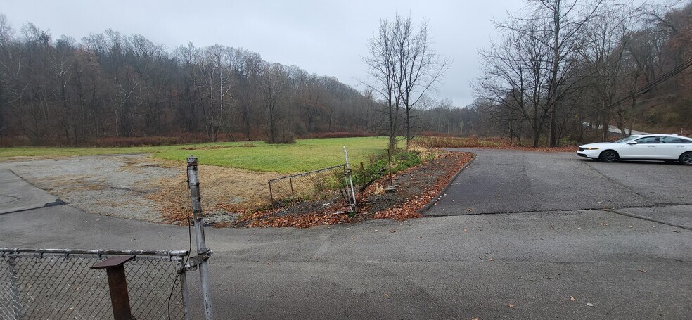 More Photos Of 3400 Leechburg Rd, Pittsburgh Auto Repair For Sale