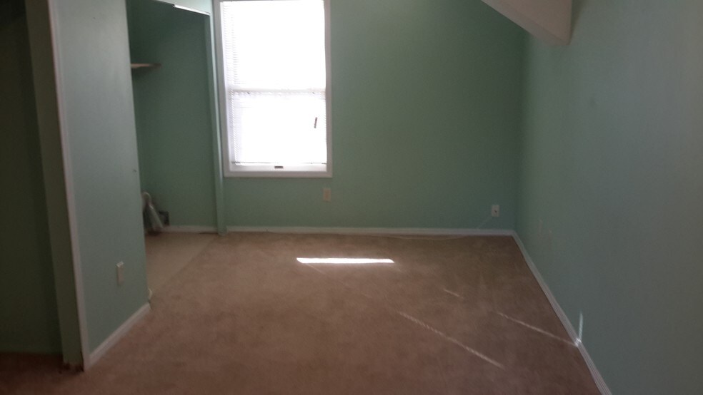 More Photos Of 30882 Lorain Rd, North Olmsted Office For Sale