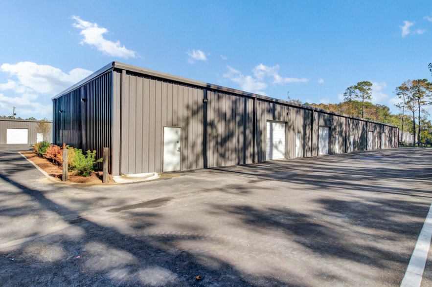 More Photos Of 10359 Highway 78, Summerville Flex For Lease