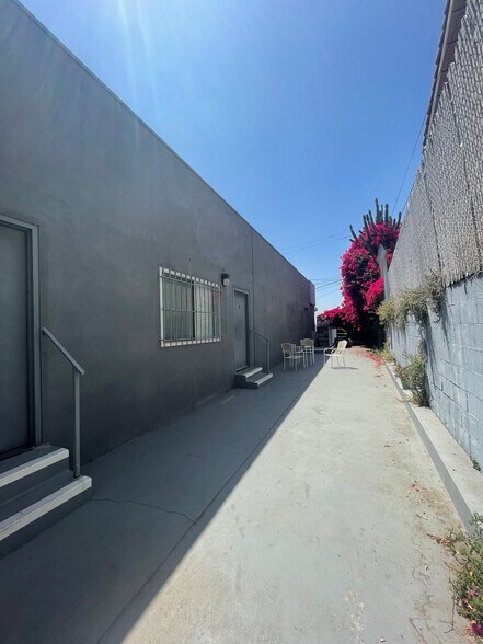 More Photos Of 1176 W Sunset Blvd, Los Angeles Loft Creative Space For Sale