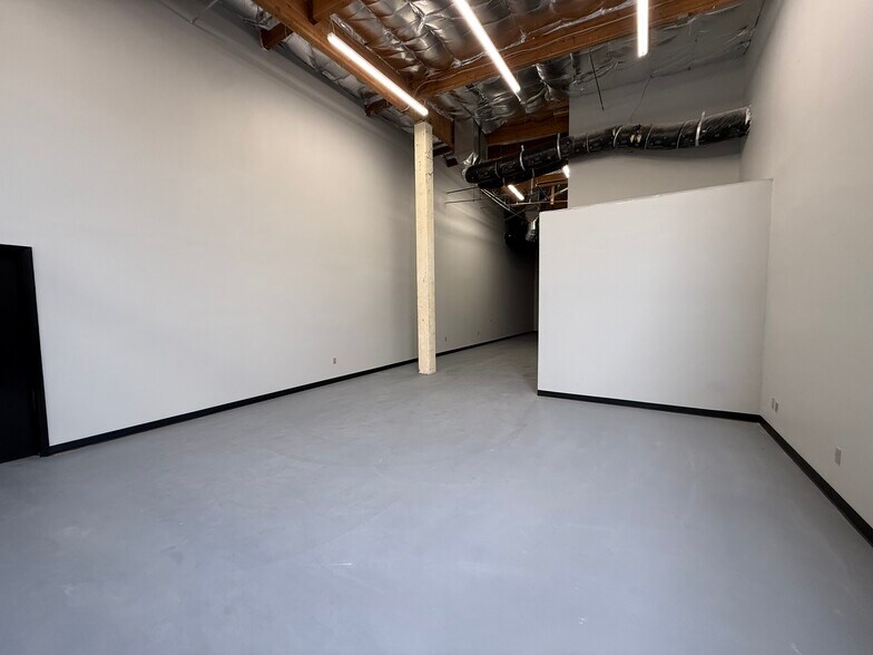 More Photos Of 4214 E La Palma Ave, Anaheim Flex For Lease