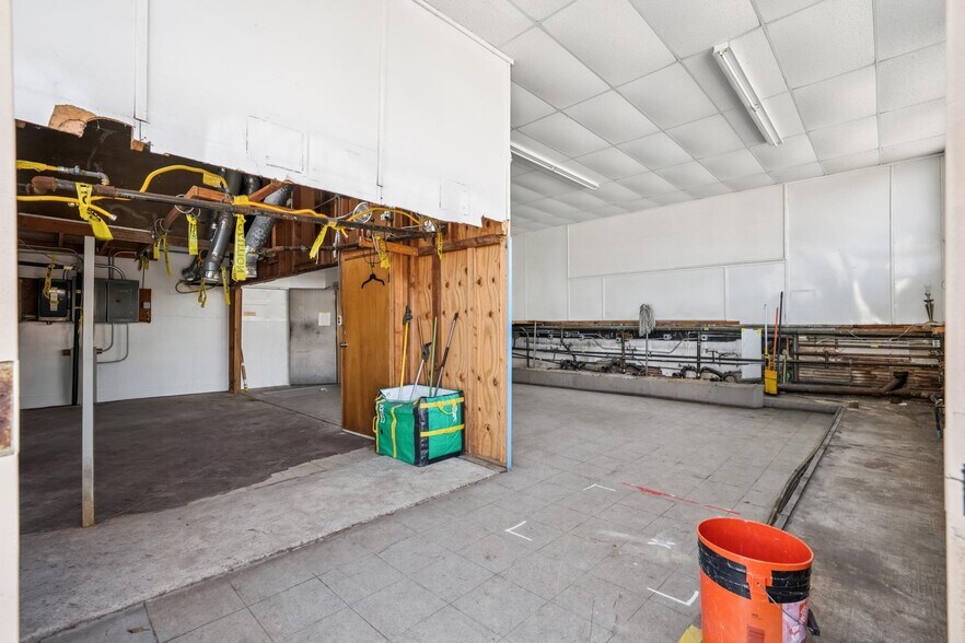 More Photos Of 700 10th Ave, San Francisco General Retail For Sale