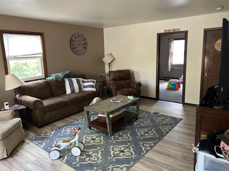 More Photos Of 615 Mount Nemo Ave, Eau Claire Multifamily For Sale
