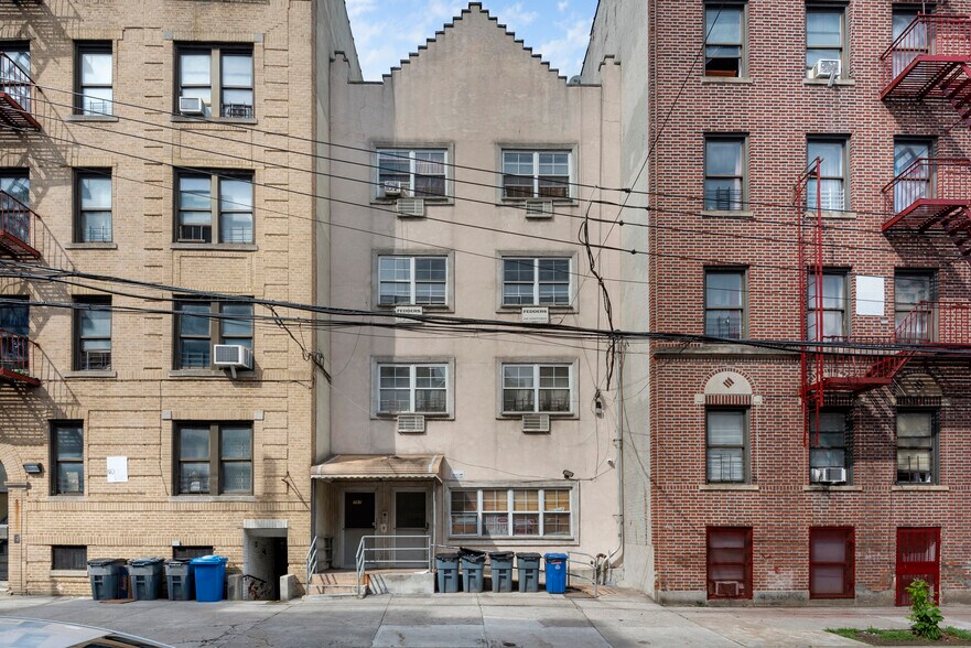 More Photos Of 797 Fairmount Pl, Bronx Multifamily For Sale