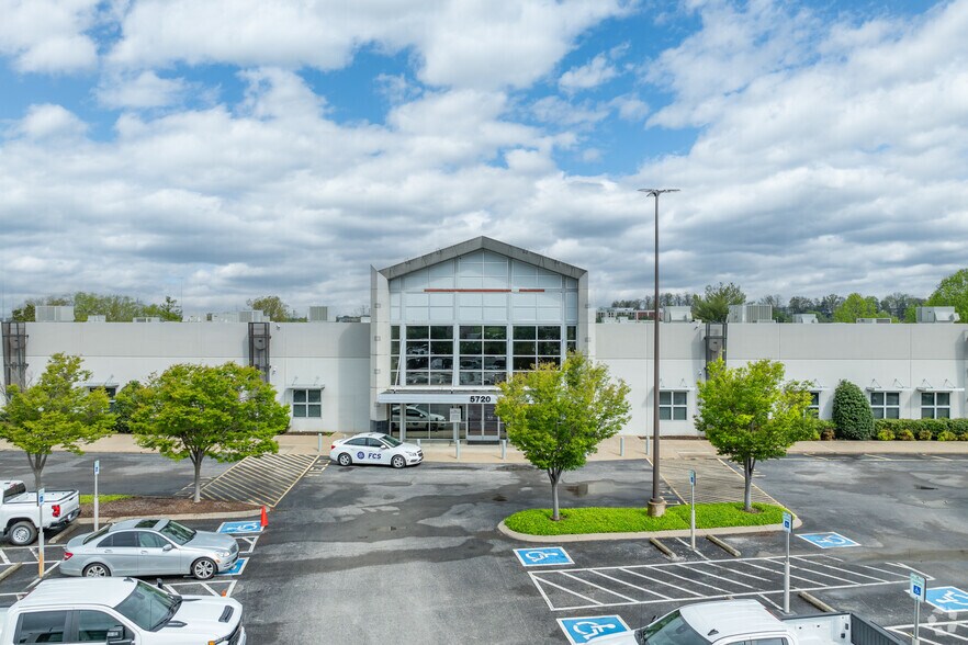 More Photos Of 5720 Crossings Blvd, Antioch Office For Lease
