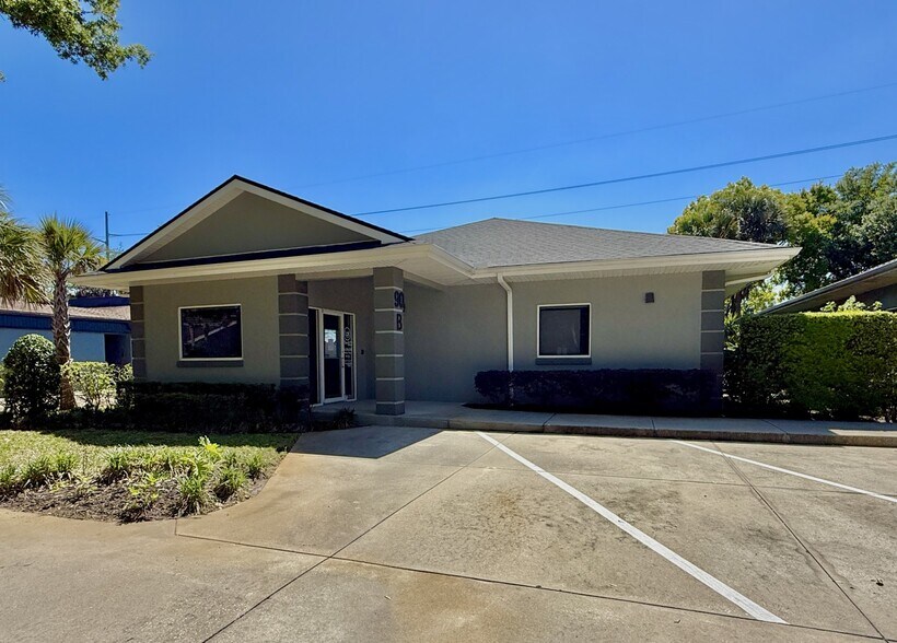 Primary Photo Of 90 Fox Ridge Ct, DeBary Office For Sale