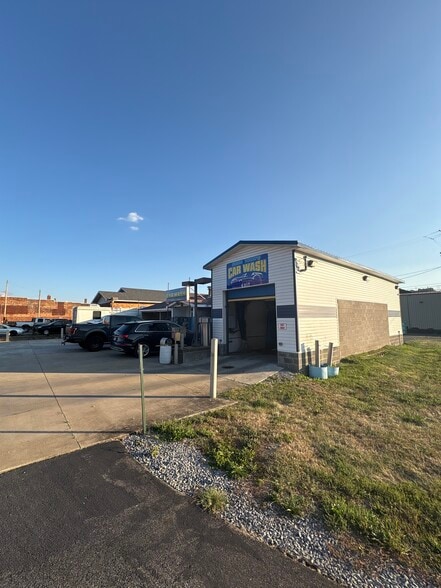 Primary Photo Of 448 Midland Ave, Midland Carwash For Sale