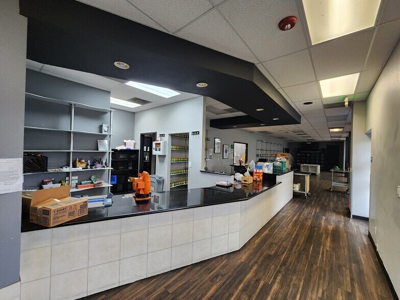 More Photos Of 1146 E Monte Vista Ave, Vacaville General Retail For Sale