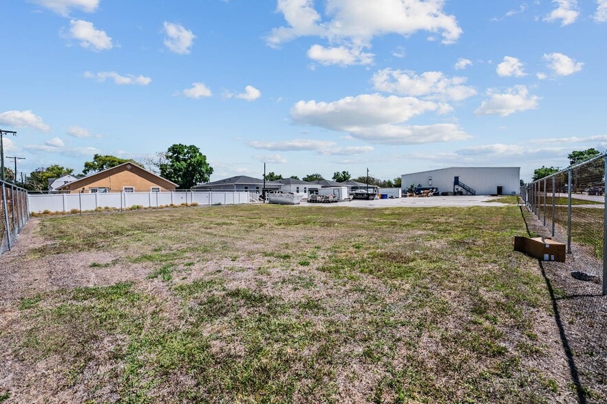 More Photos Of 1804 N Habana Ave, Tampa Manufacturing For Sale