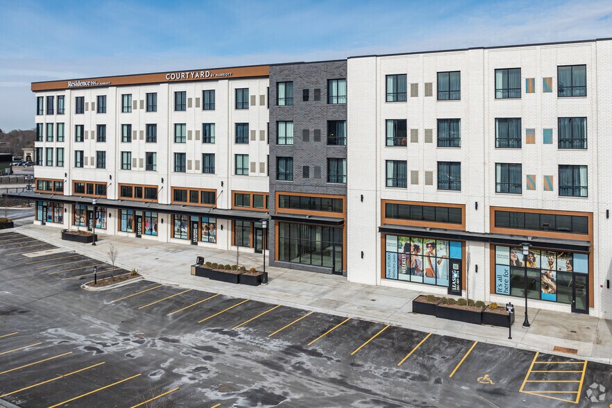 More Photos Of 20400 W Bluemound Rd, Brookfield Unknown For Lease