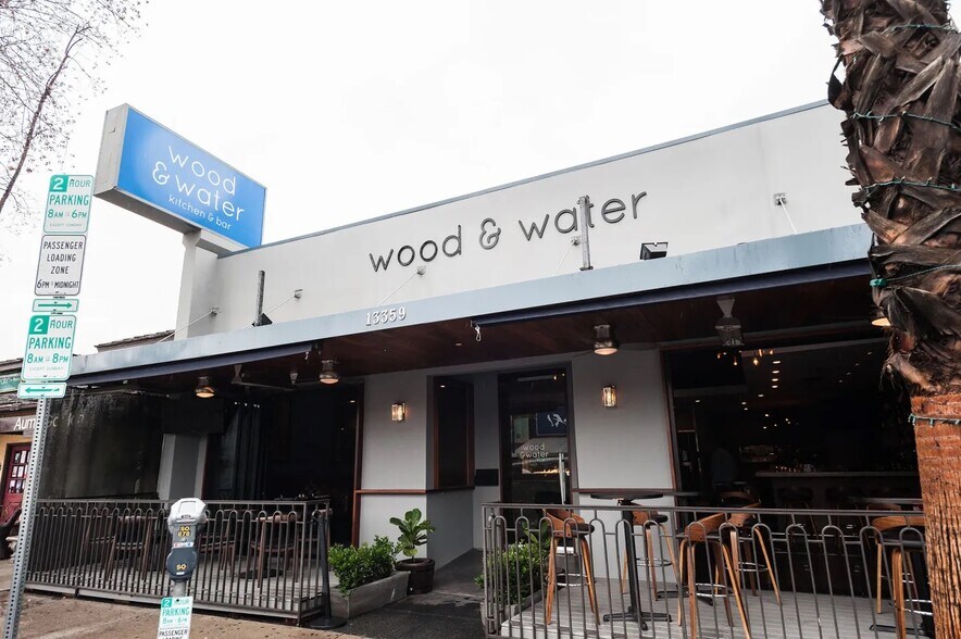 Primary Photo Of 13359 Ventura Blvd, Sherman Oaks Restaurant For Lease