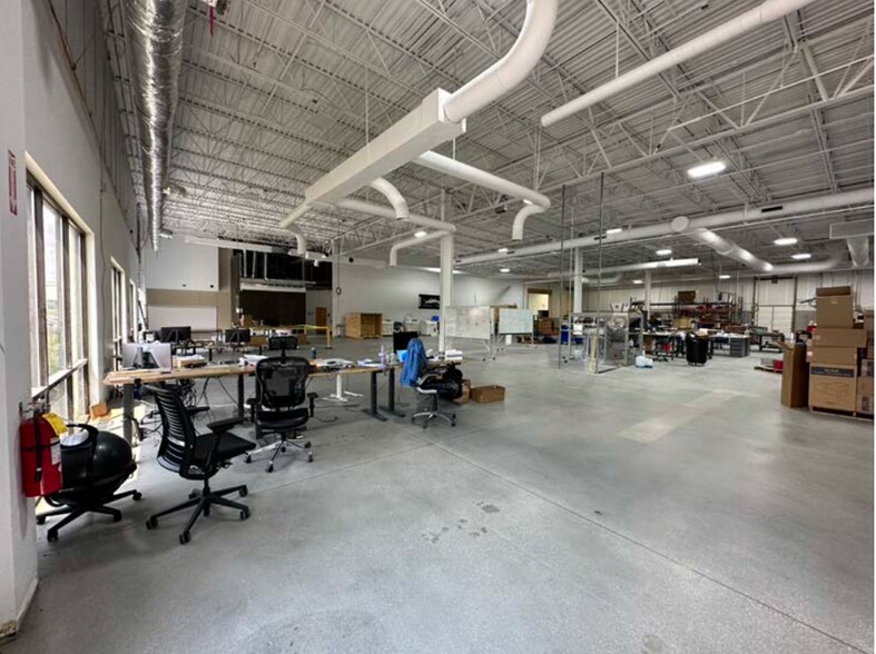 More Photos Of 8816-8840 Beckett Rd, West Chester Warehouse For Lease