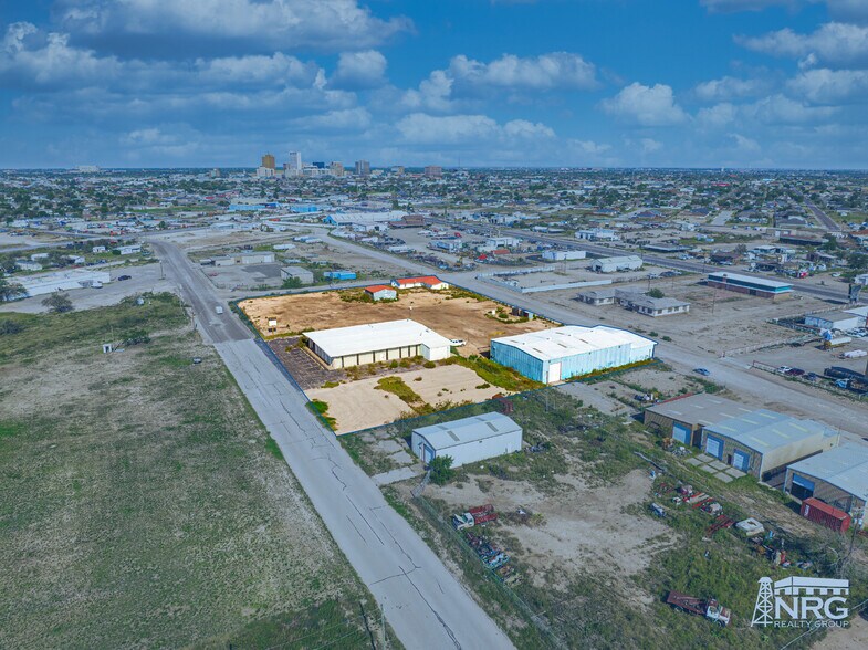 More Photos Of 1503 E Taylor Ave, Midland Industrial For Sale