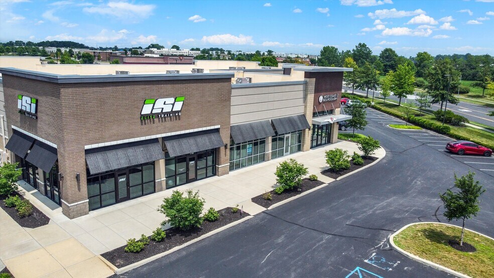 More Photos Of 14165 Cabela Pky, Noblesville Storefront For Lease