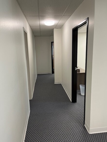 More Photos Of 150 E Meda Ave, Glendora Office For Lease