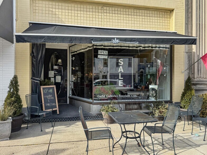 More Photos Of 118 N Main St, Urbana Storefront For Sale