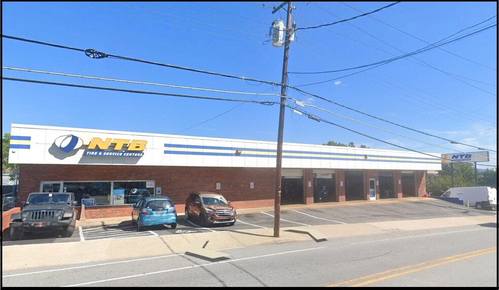 Primary Photo Of 68 Asheland Ave, Asheville Auto Repair For Sale