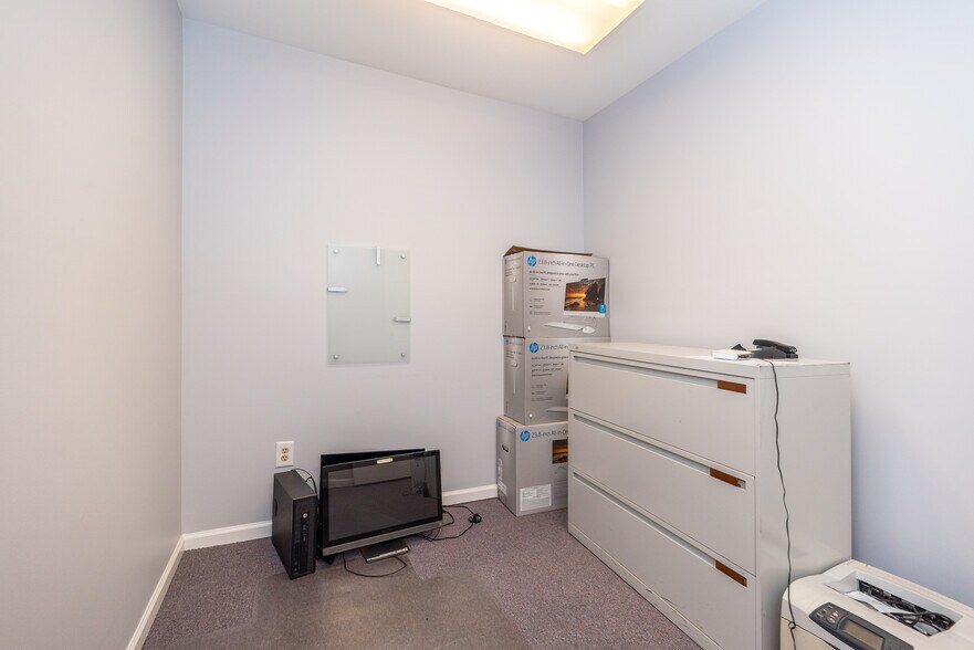 More Photos Of 301 S Main St, Doylestown Medical For Sale