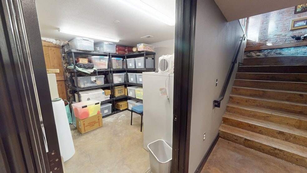 More Photos Of 208 Main St, Lewiston Loft Creative Space For Sale